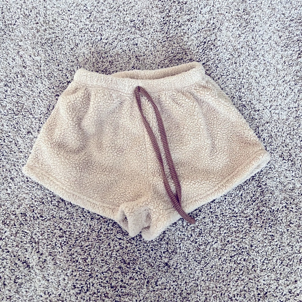ZAFUL fuzzy warm shorts